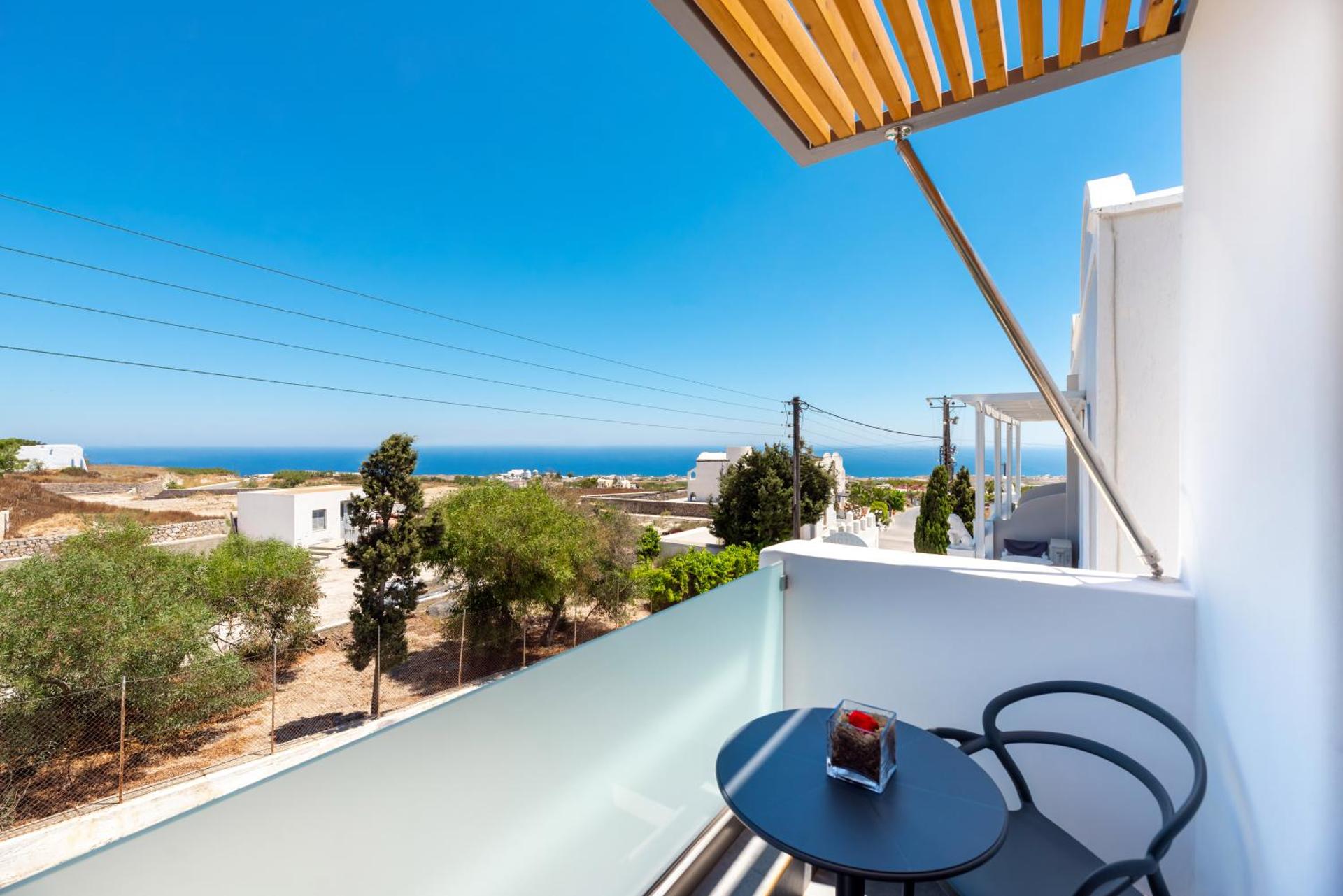 Deluxe Suites Santorini - Photo 65