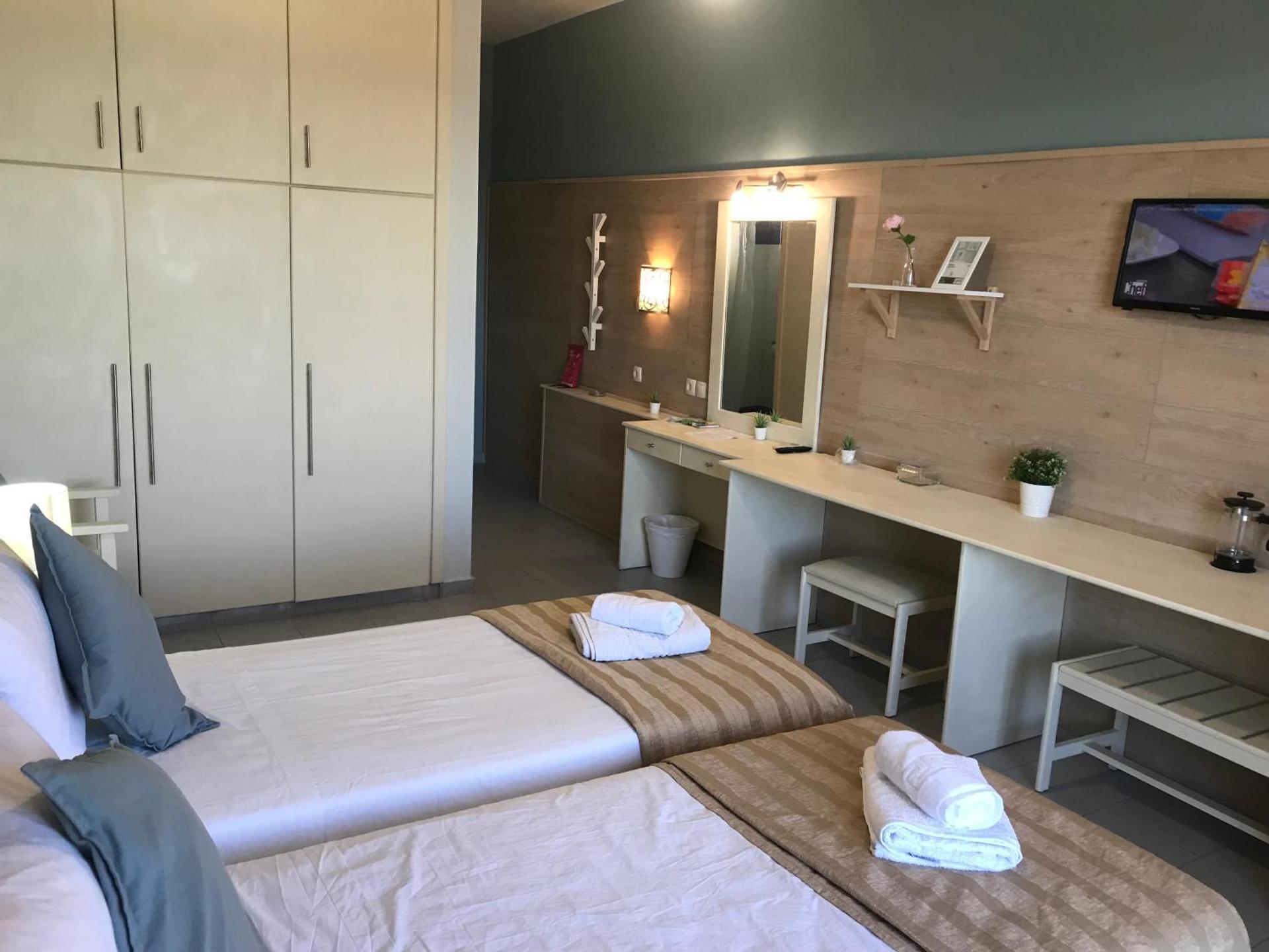 Bayside Hotel Katsaras - Photo 5