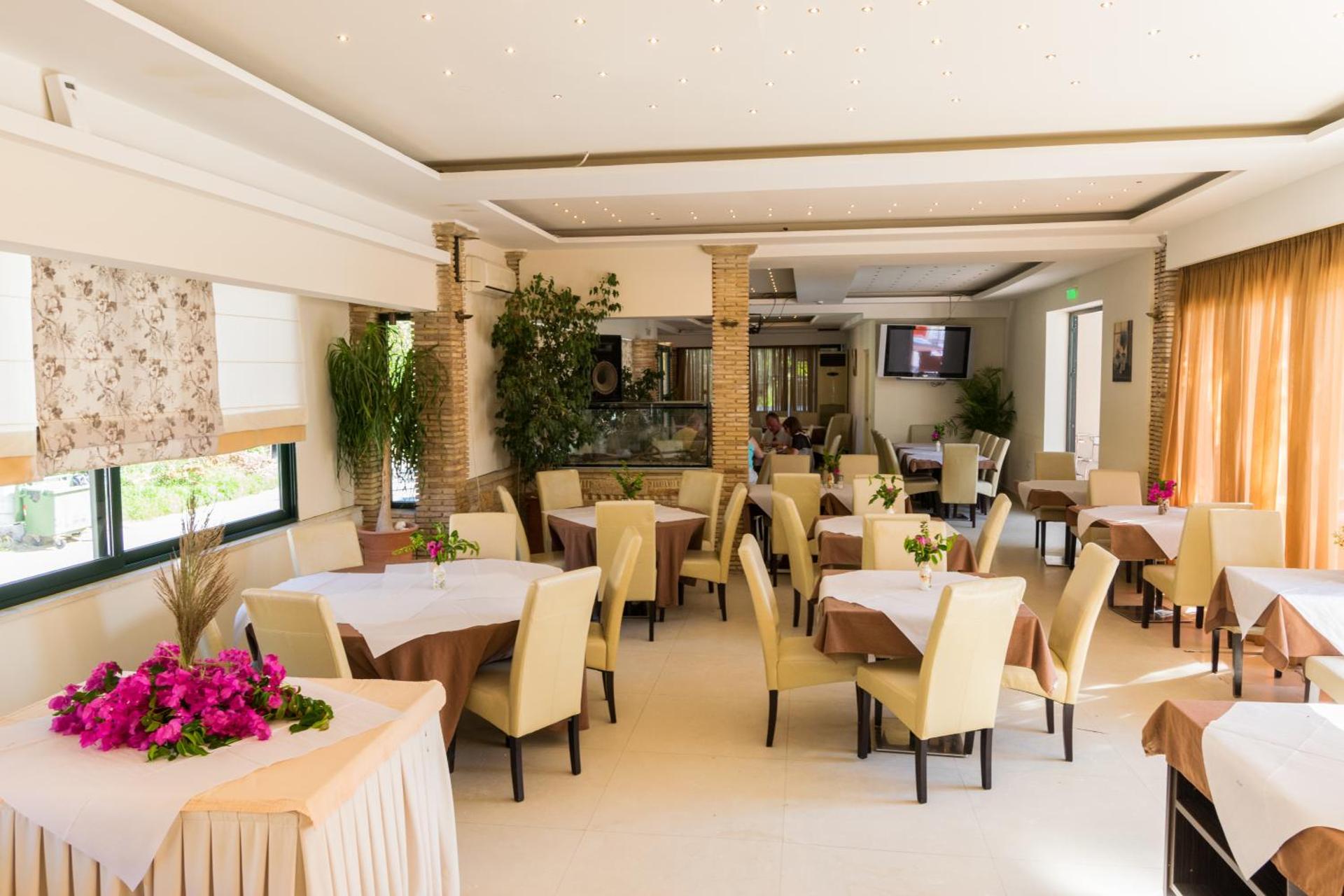 Zante Plaza Hotel & Apartments - Photo 42