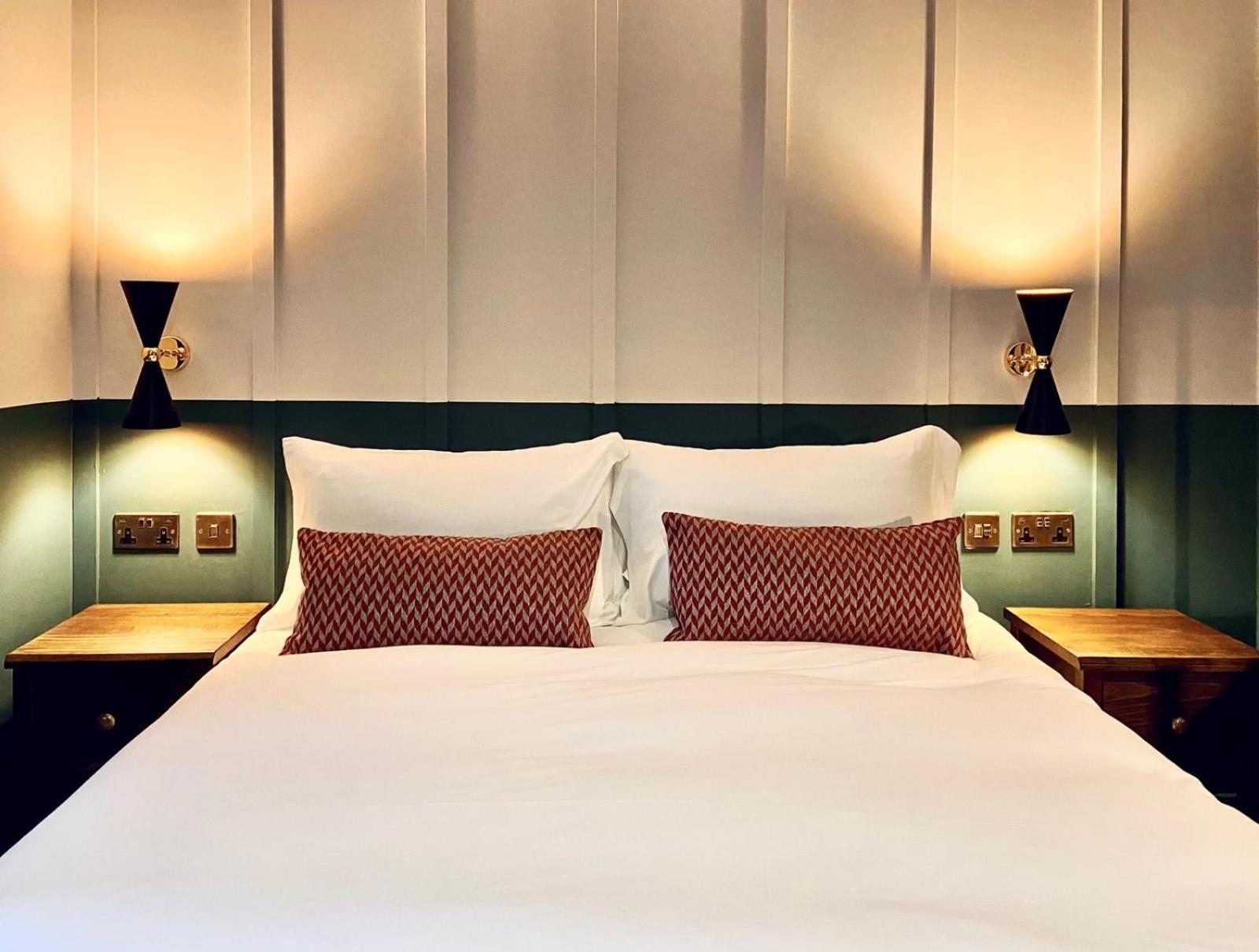 The Pride of Paddington - Photo 25