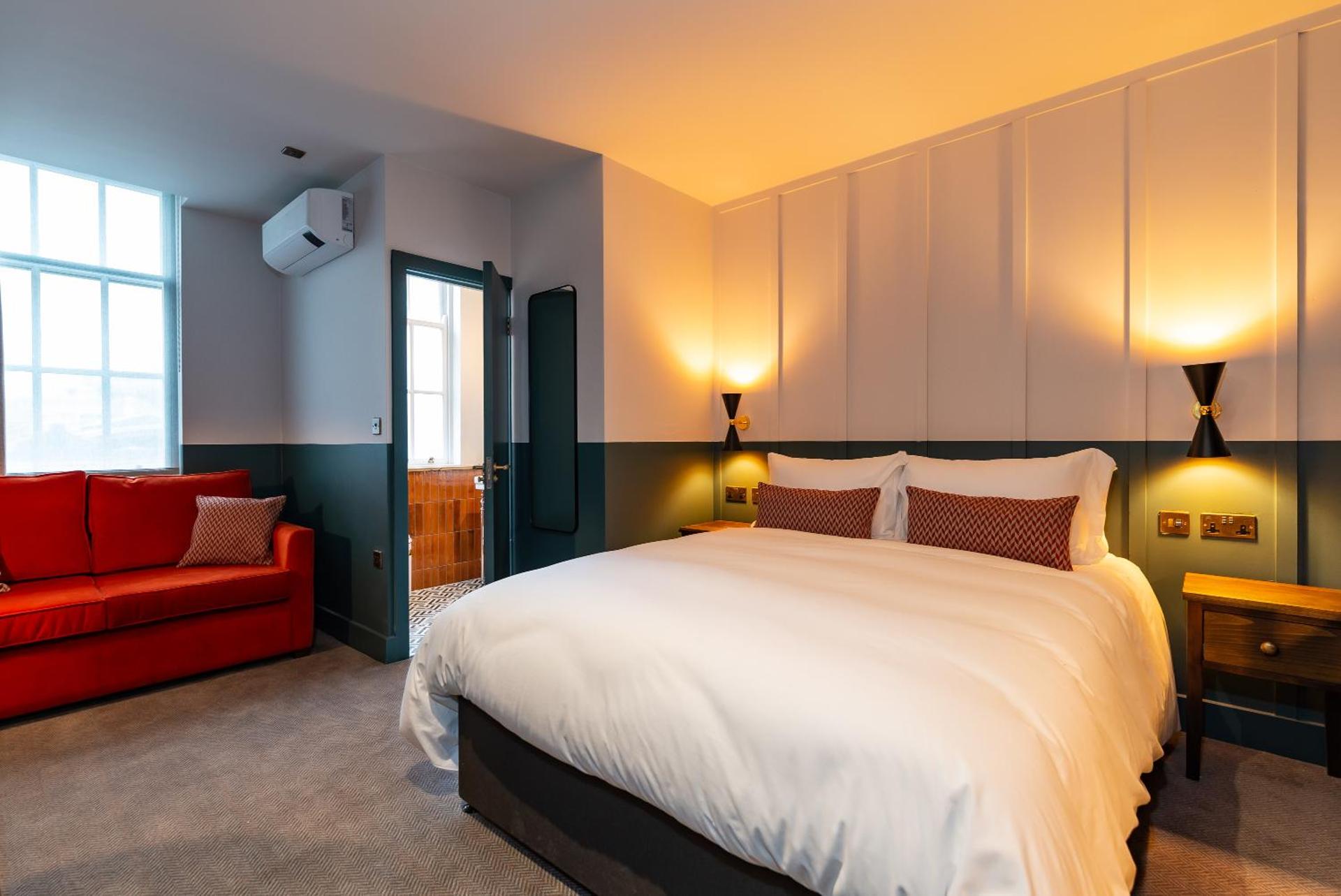 The Pride of Paddington - Photo 6