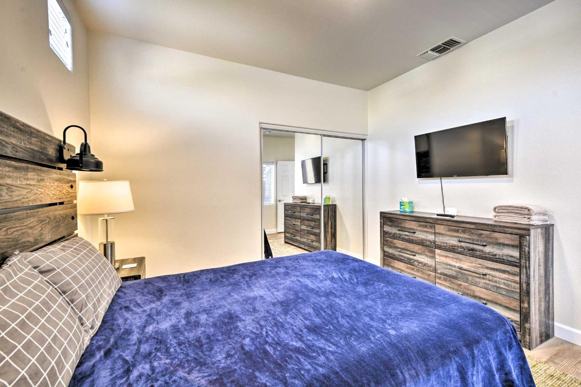 Bermuda Dunes Home with Private Pool, Patio and Grill! - Photo 7