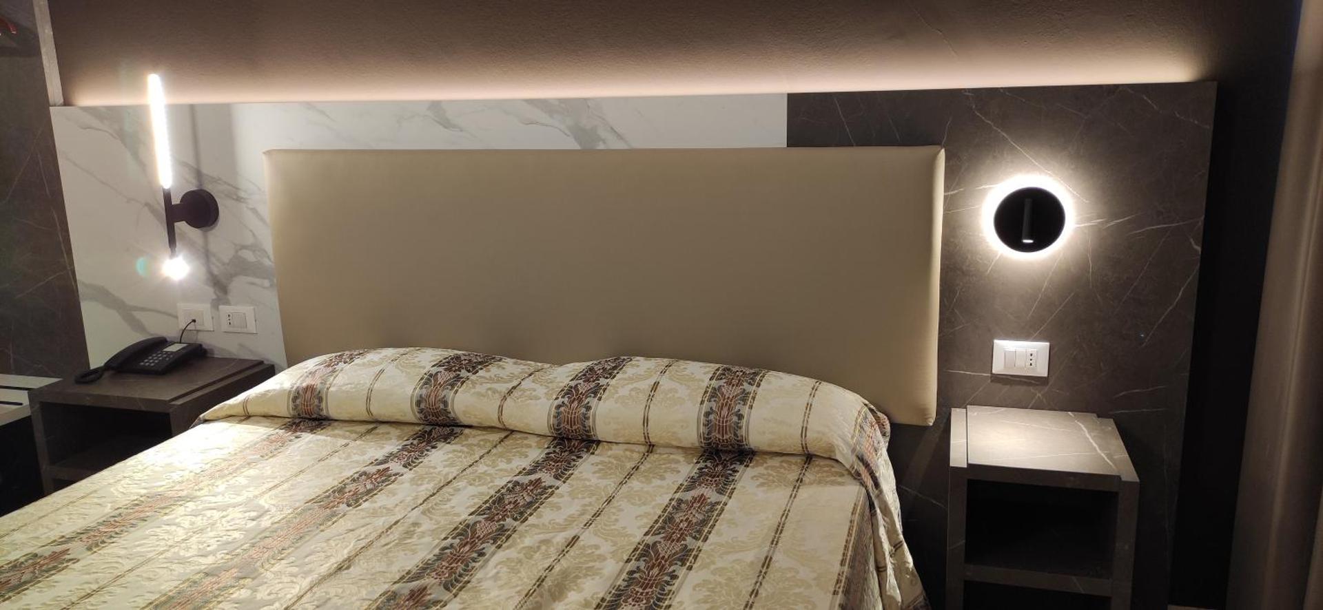 Hotel Mistral - Photo 11