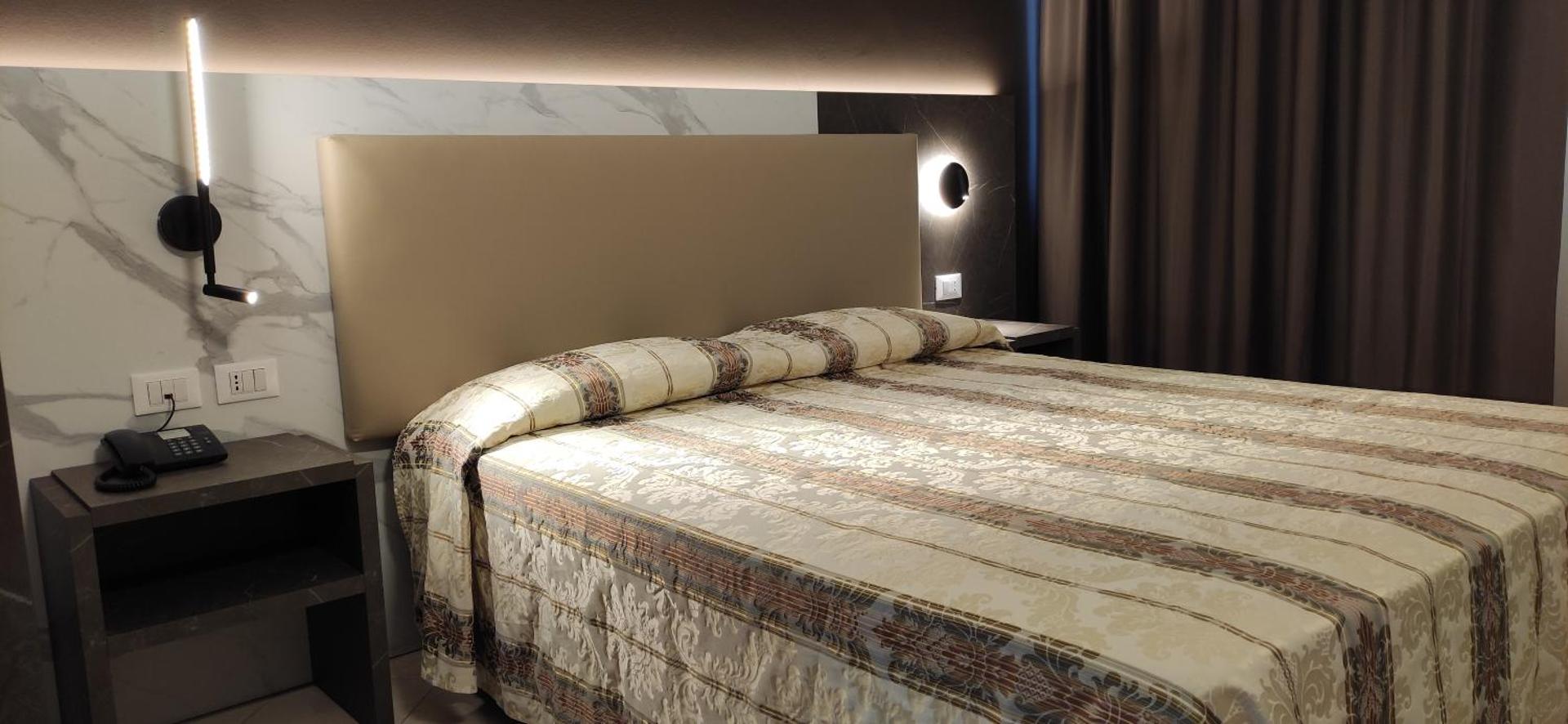 Hotel Mistral - Photo 10