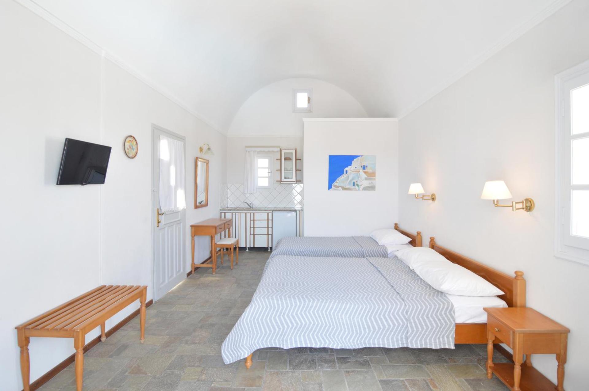 Nostos Studios - Photo 6