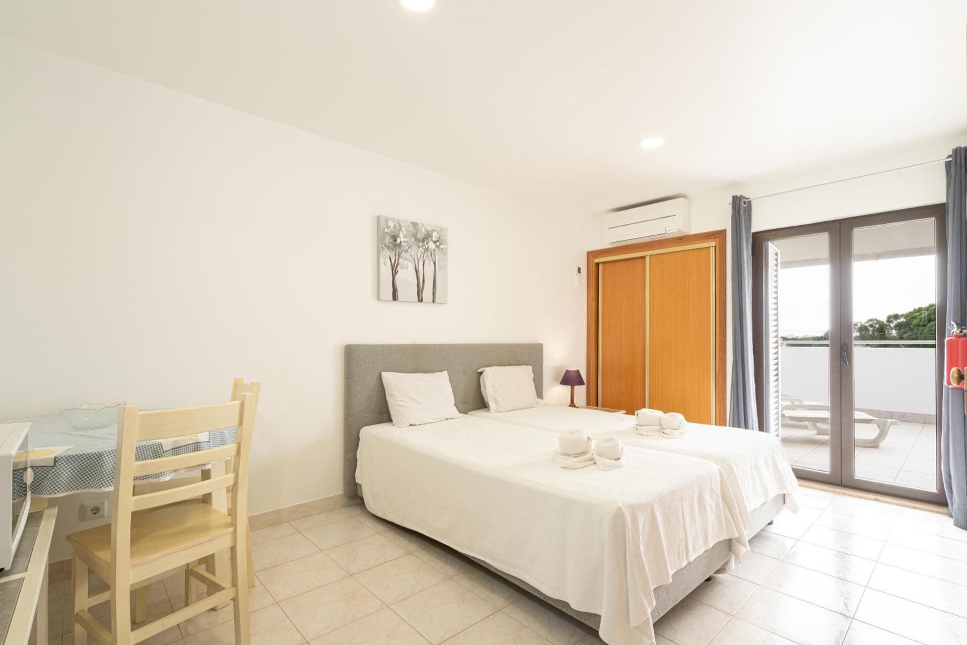 Apartamentos Vale de Carros by Umbral - Photo 4