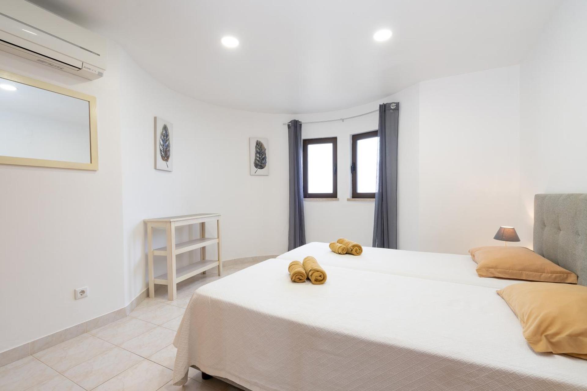 Apartamentos Vale de Carros by Umbral - Photo 14