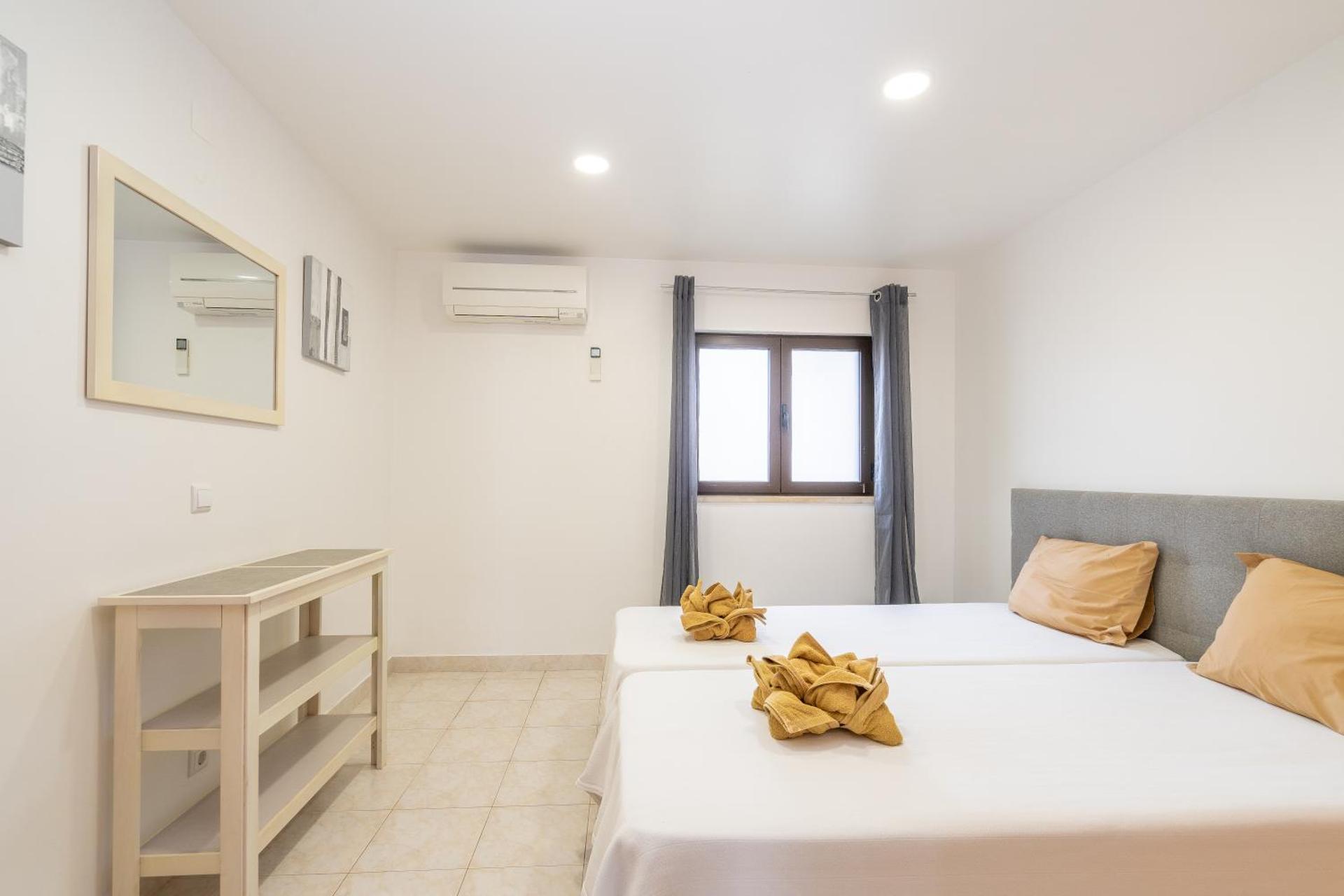 Apartamentos Vale de Carros by Umbral - Photo 11