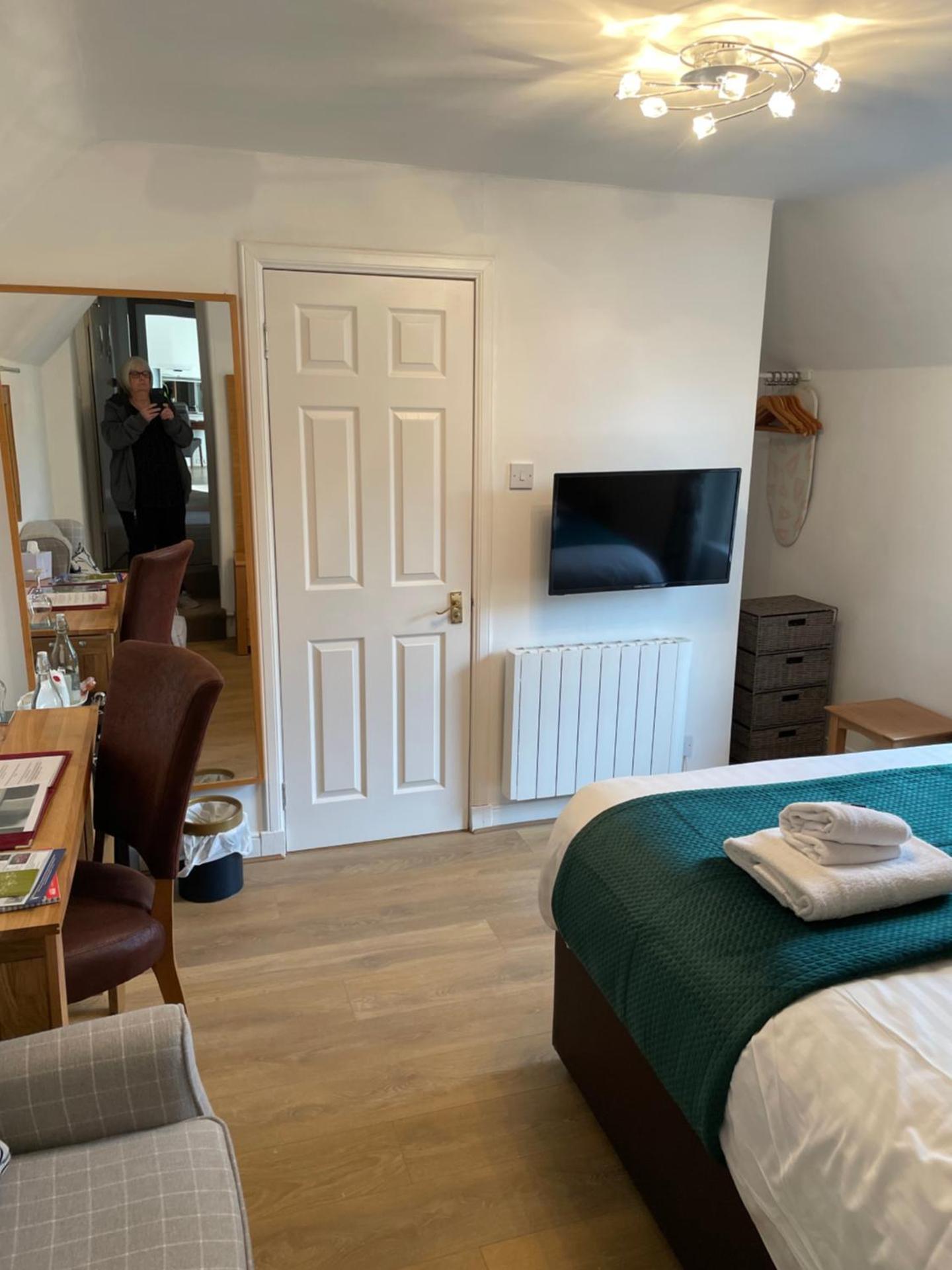 The Claymore Guest House - Photo 5