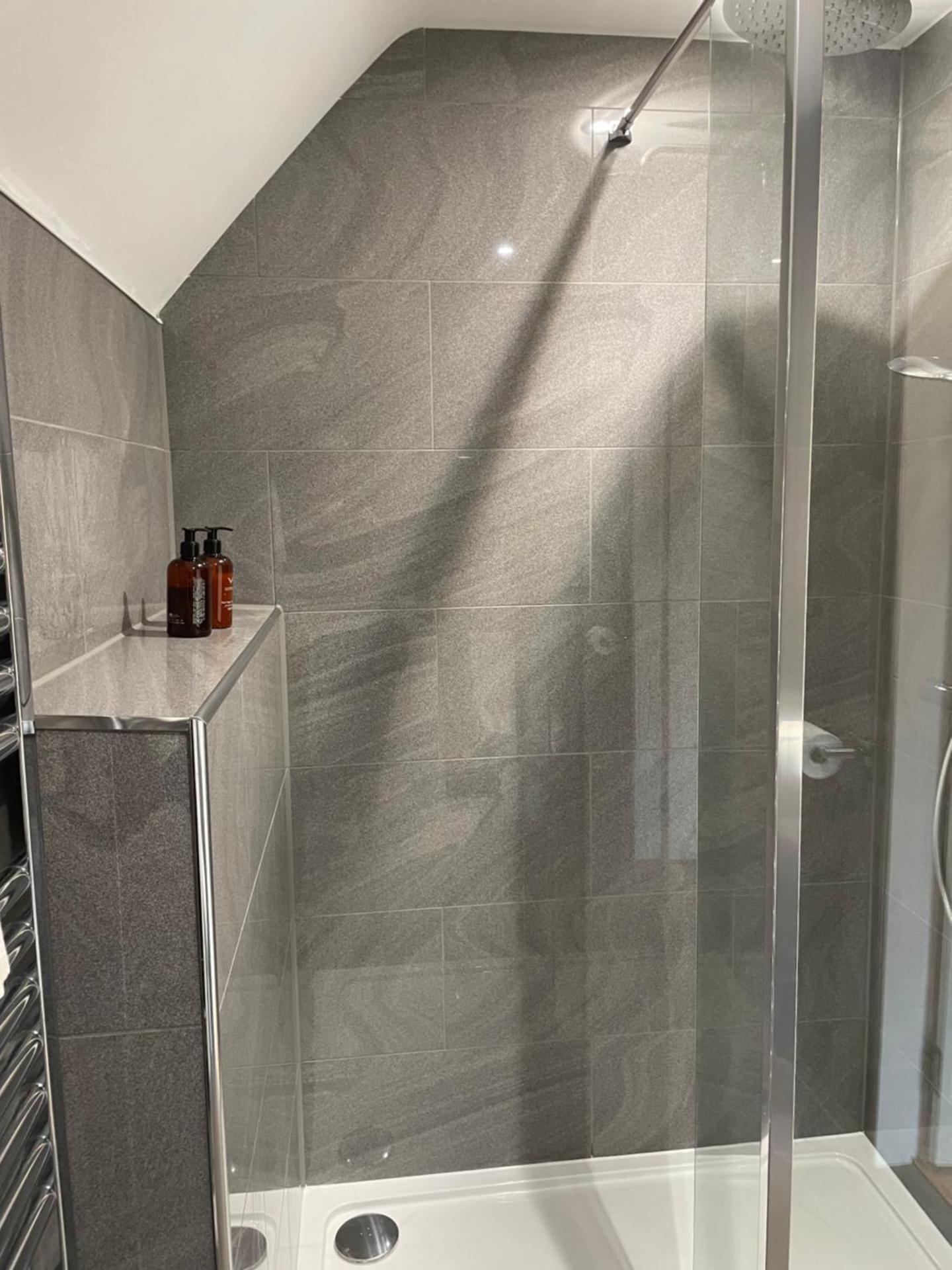 The Claymore Guest House - Photo 3