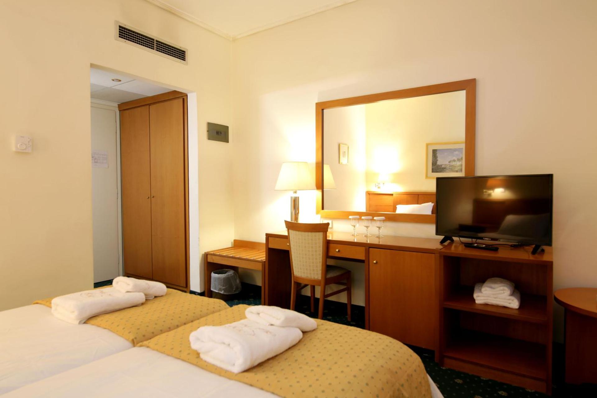 Hotel Philippos Livadeia - Photo 29