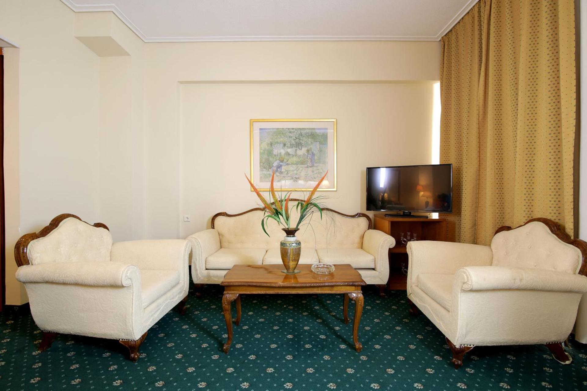 Hotel Philippos Livadeia - Photo 8