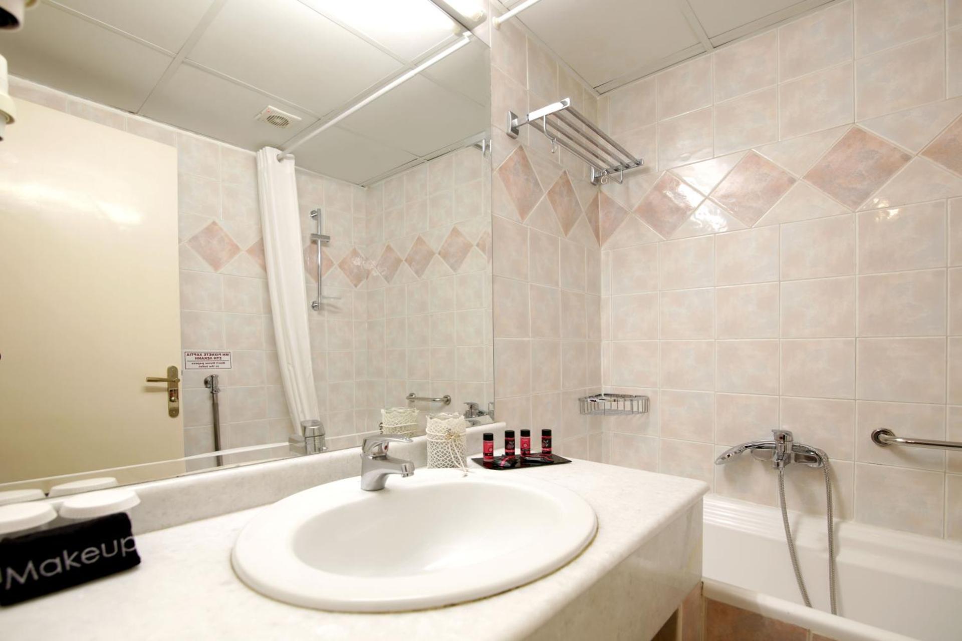 Hotel Philippos Livadeia - Photo 31