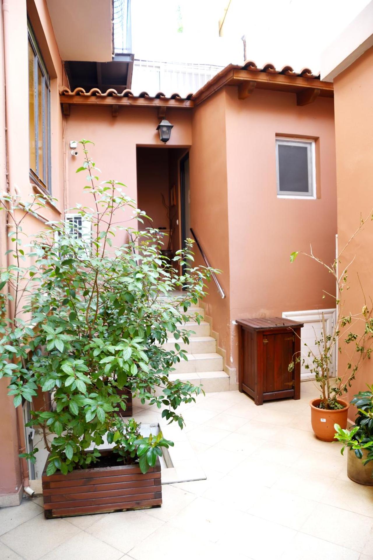 Adrian Hotel - Photo 8