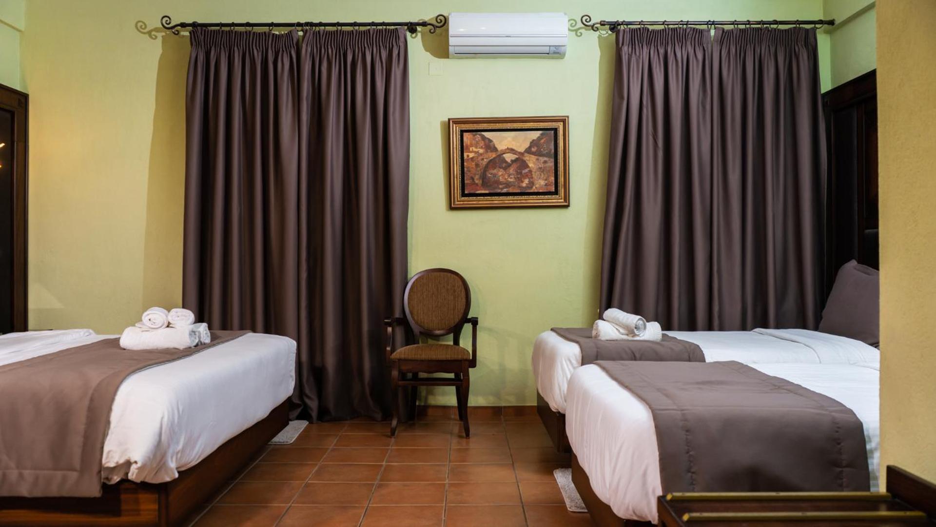Dellas Boutique Hotel - Photo 44