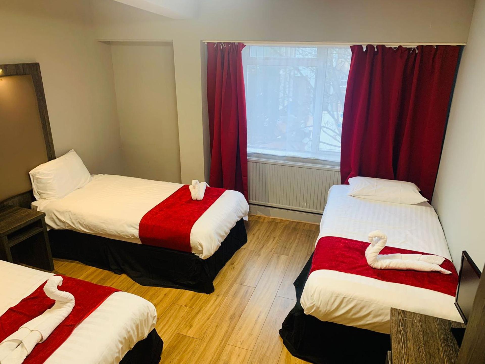 Hotel Lily - Photo 28