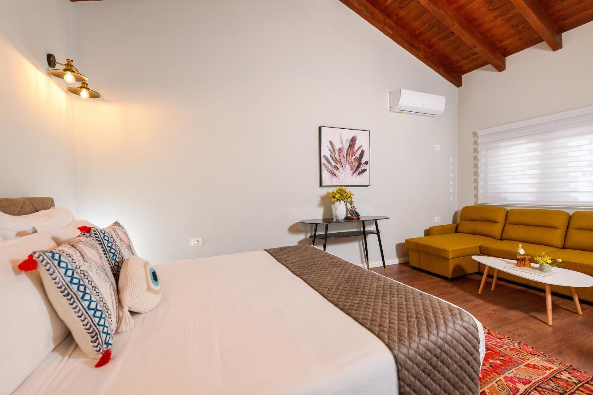 Blerina Farm House - Photo 29