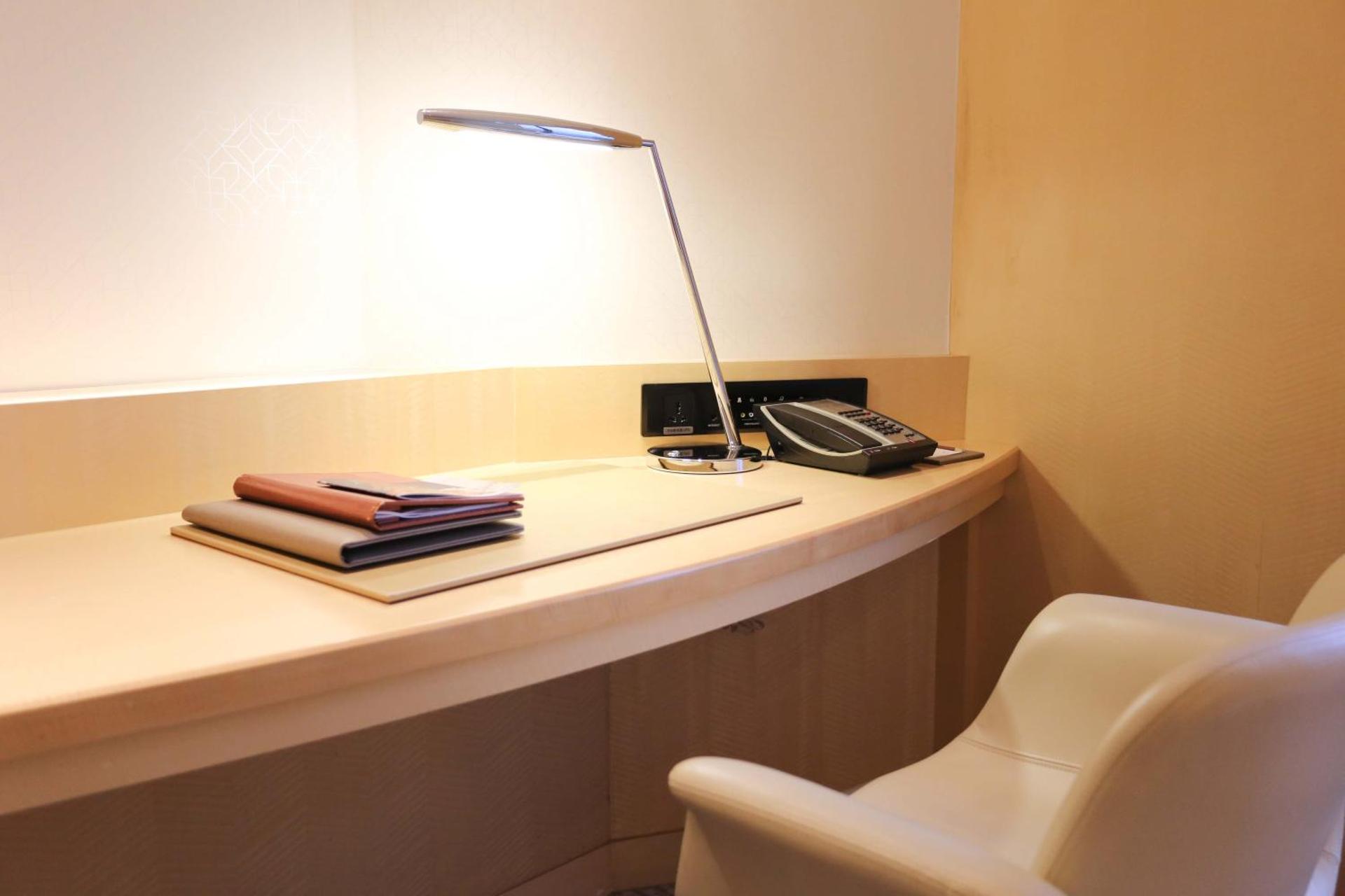 White Swan Hotel - Photo 30