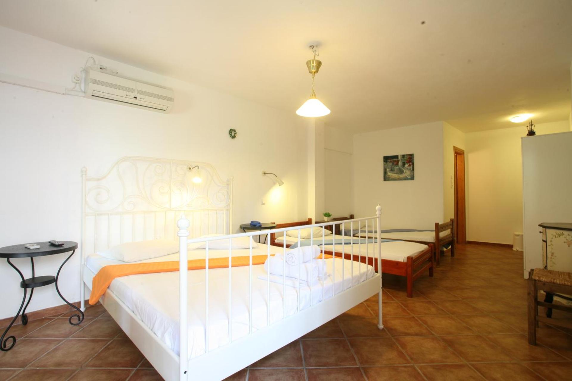 Amorani Studios - Photo 89