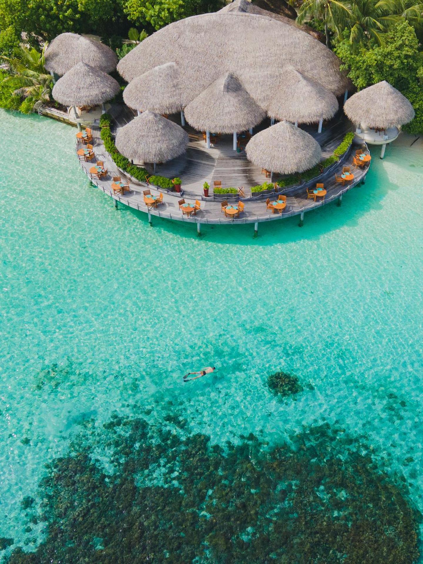 Baros Maldives - Photo 2