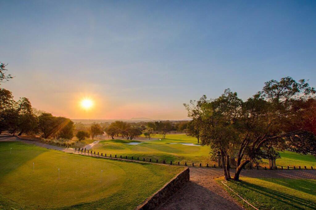 Seasons Golf, Leisure, Spa - Photo 90