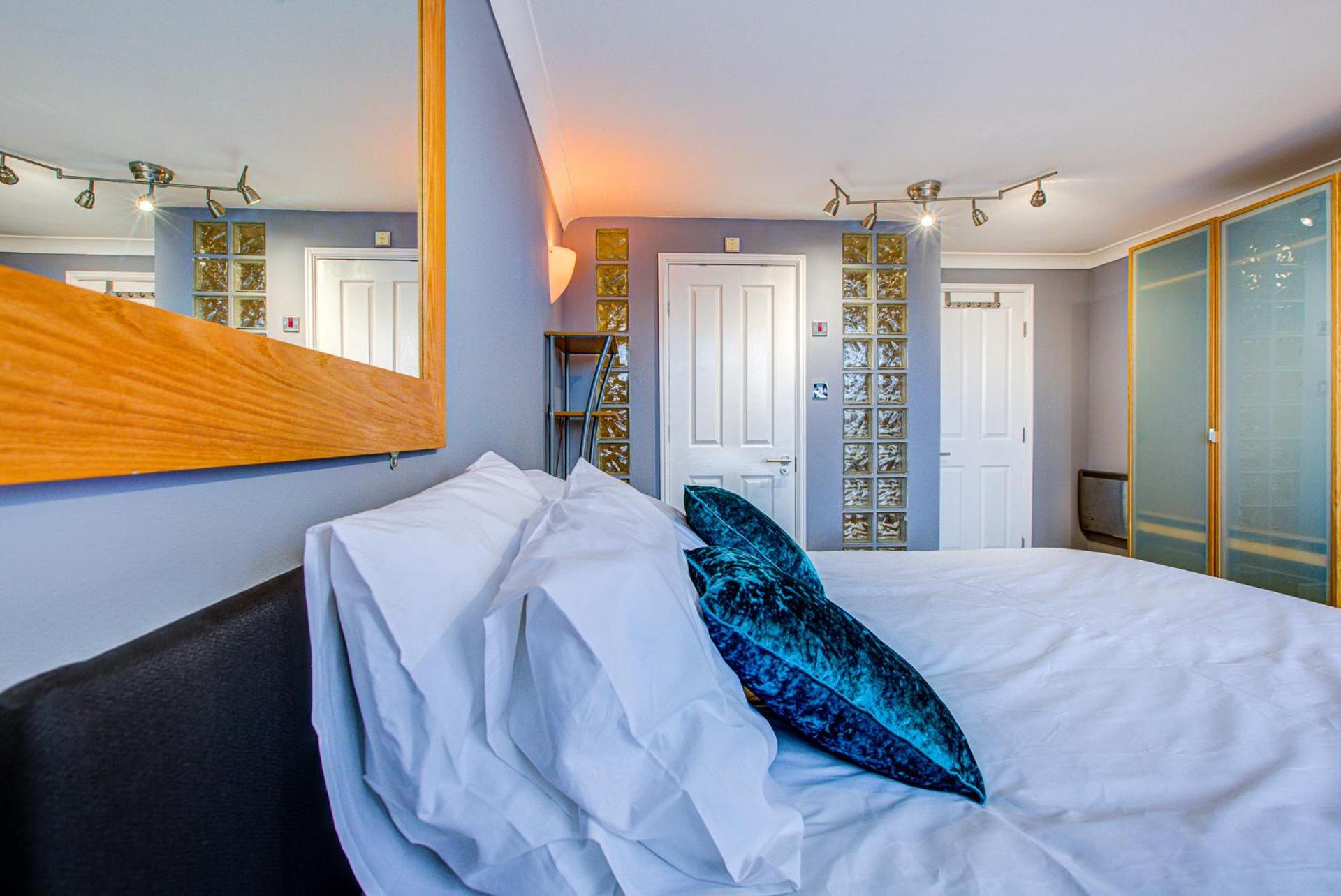 Statera Apartments - Thames View - Photo 11