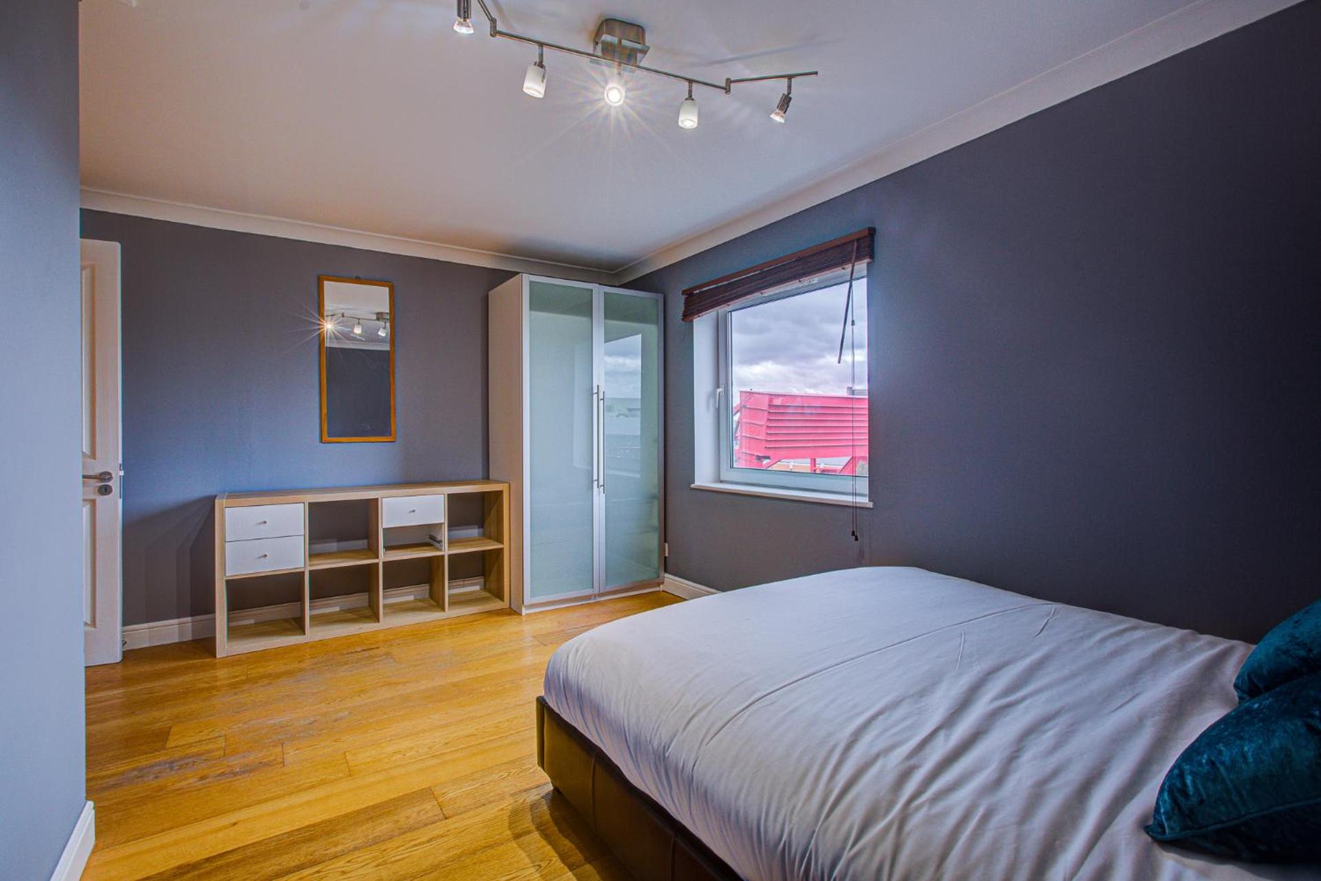 Statera Apartments - Thames View - Photo 13