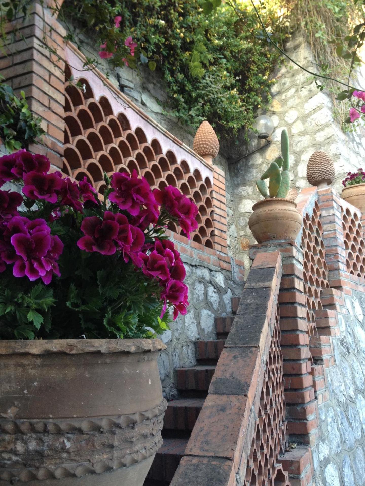 Villa Greta Hotel Rooms & Suites - Photo 109