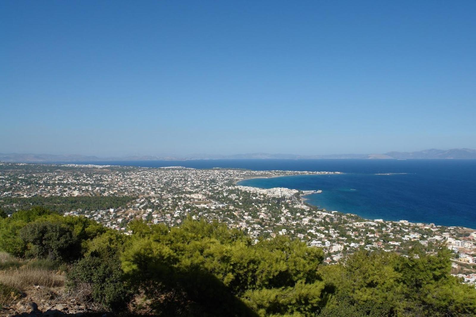 Beachfront Apartment Downtown close to Athens Airport - Photo 8