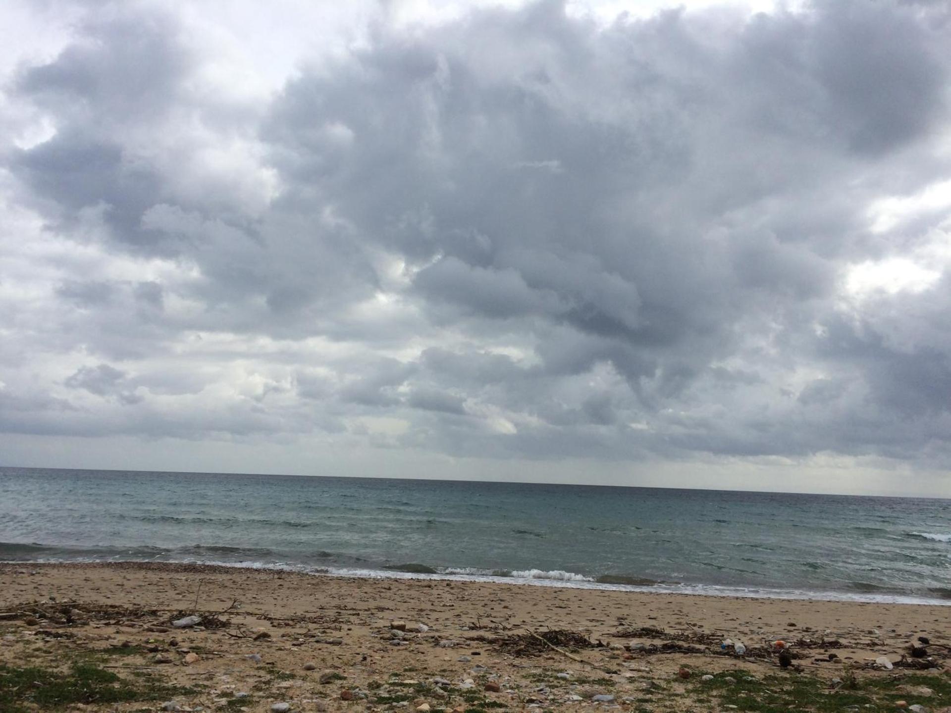 Beachfront Apartment Downtown close to Athens Airport - Photo 6