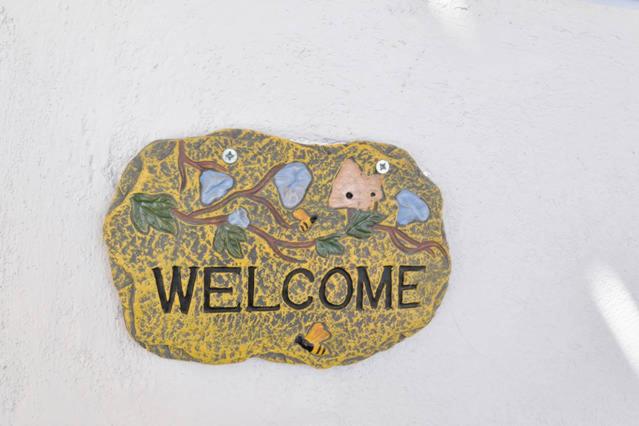 Beachfront Apartment Downtown close to Athens Airport - Photo 11