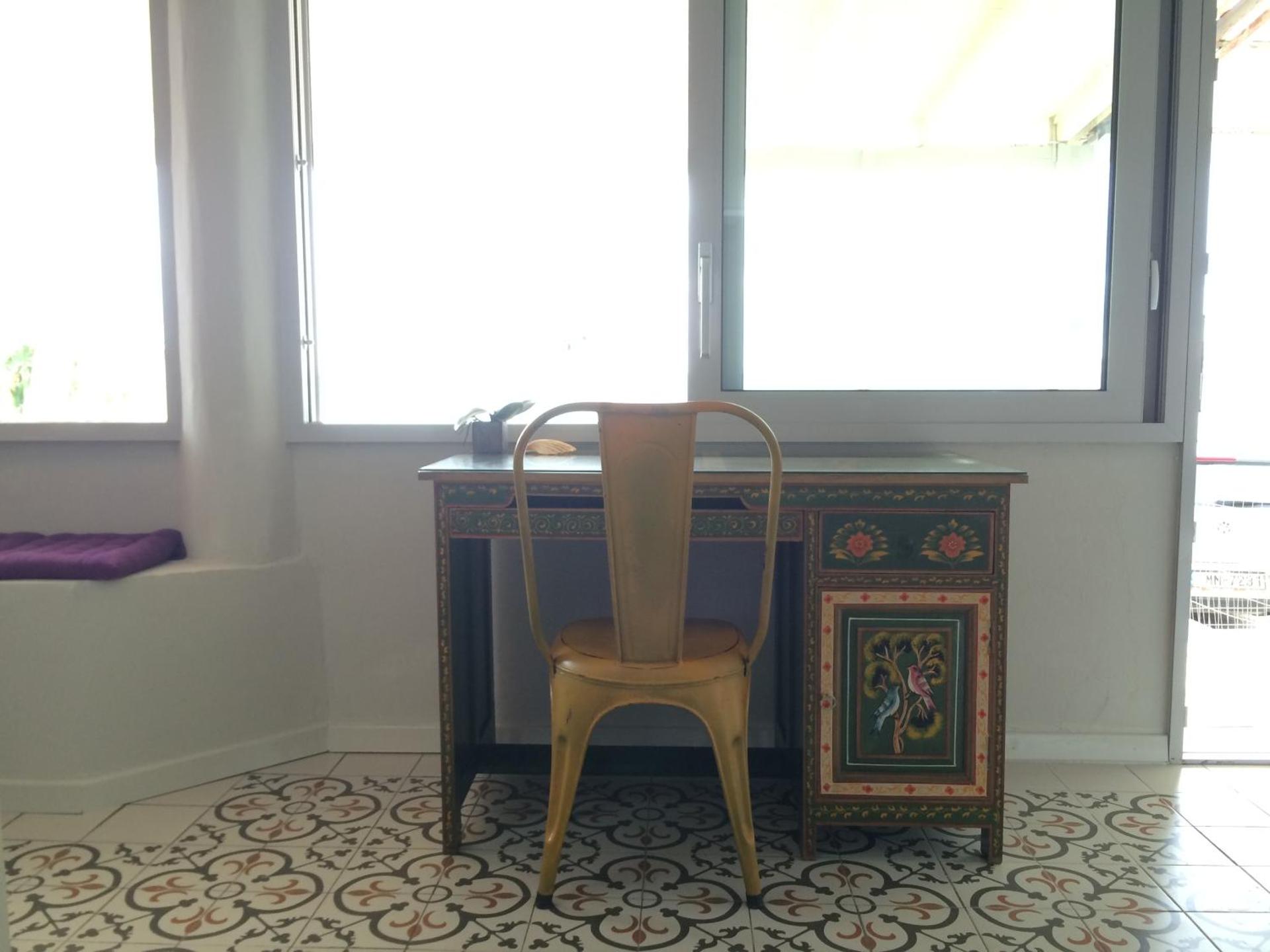 Beachfront Apartment Downtown close to Athens Airport - Photo 18