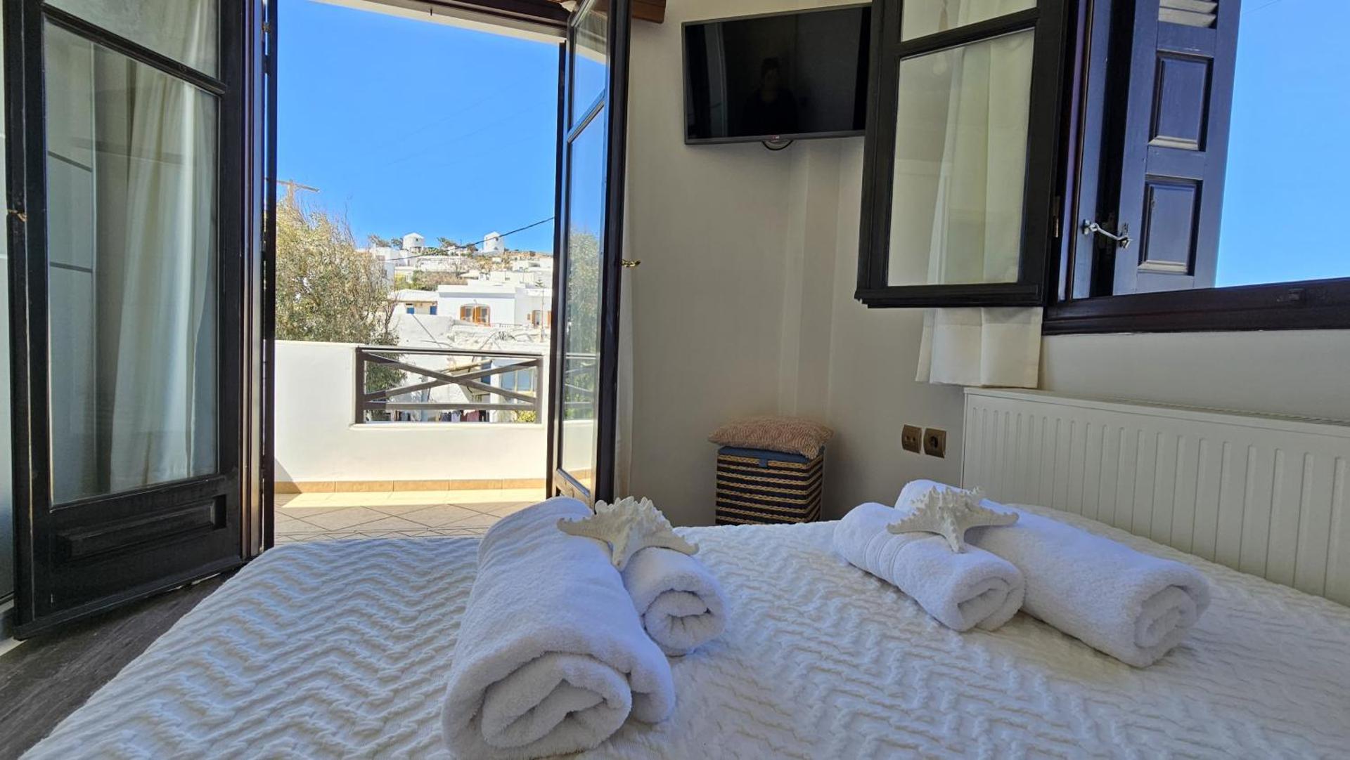 Geo Houses Milos - Photo 9