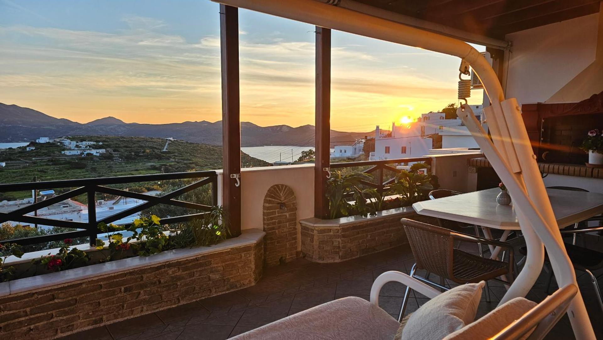 Geo Houses Milos - Photo 42