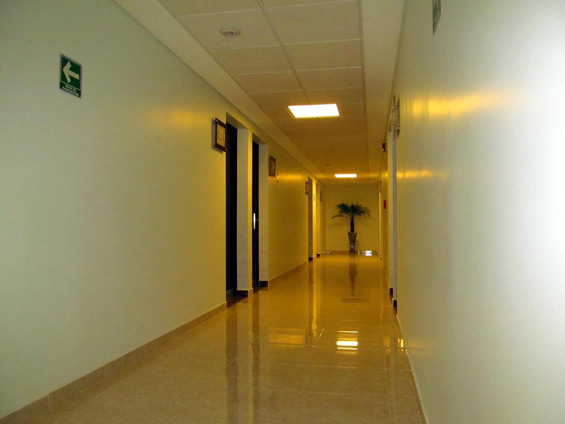 Hotel & Suites PF - Photo 88