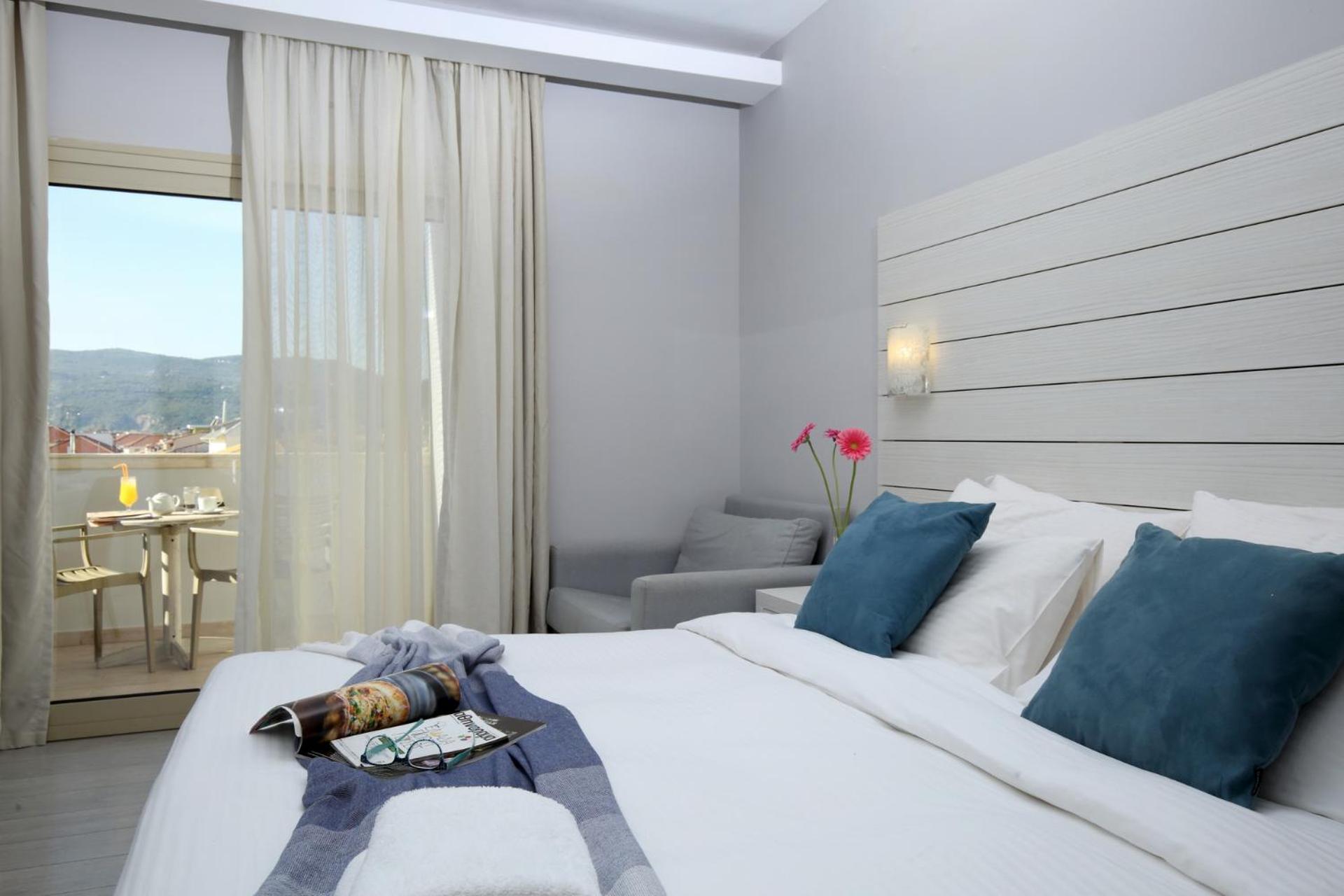 Hotel Lefkas - Photo 2