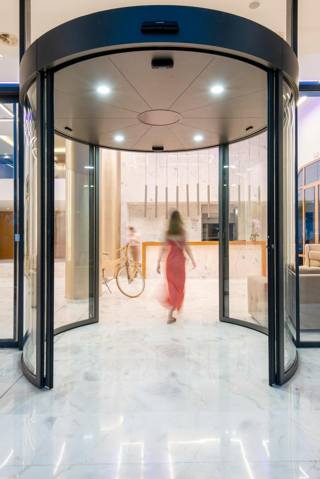 Hotel Lefkas - Photo 92