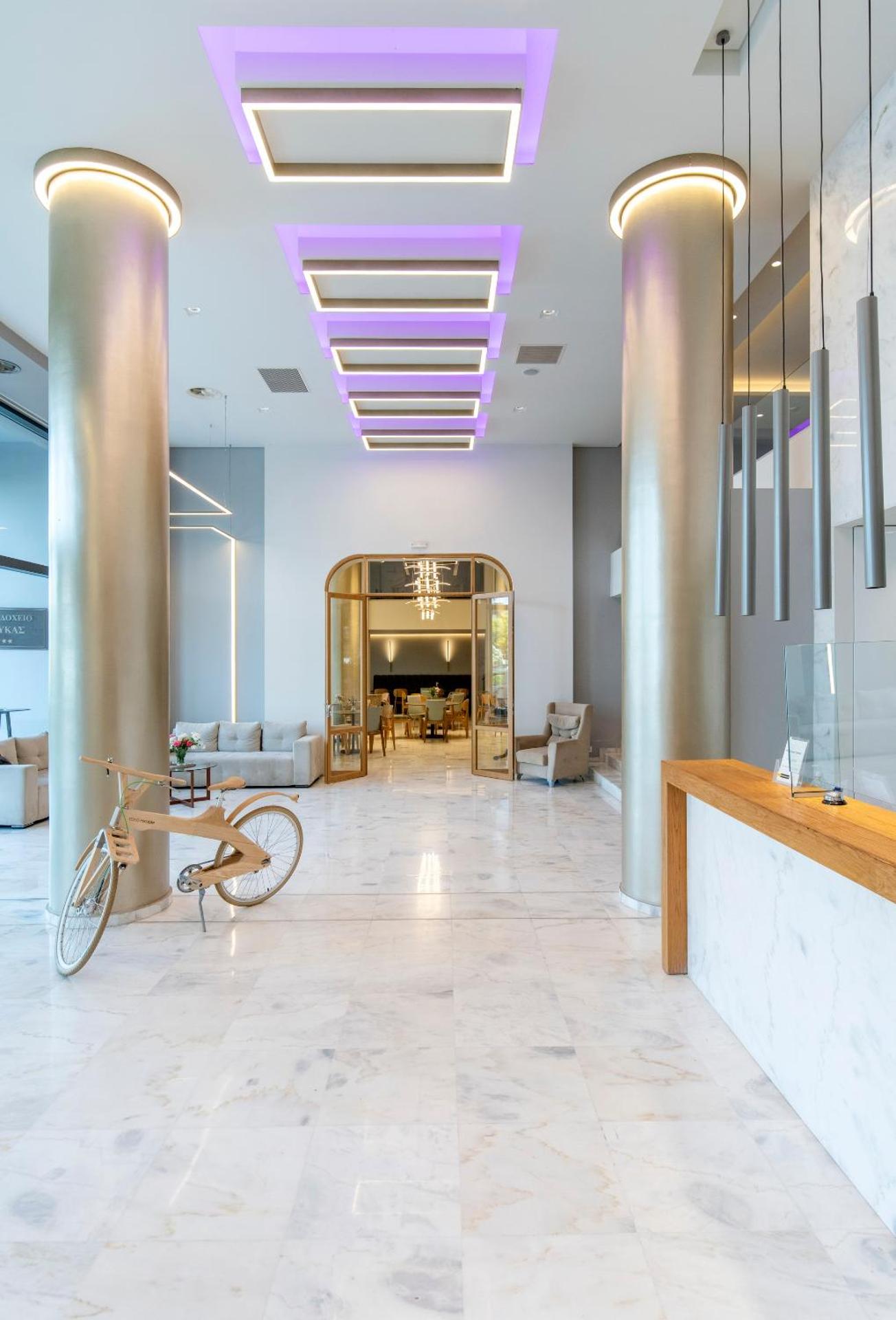 Hotel Lefkas - Photo 60