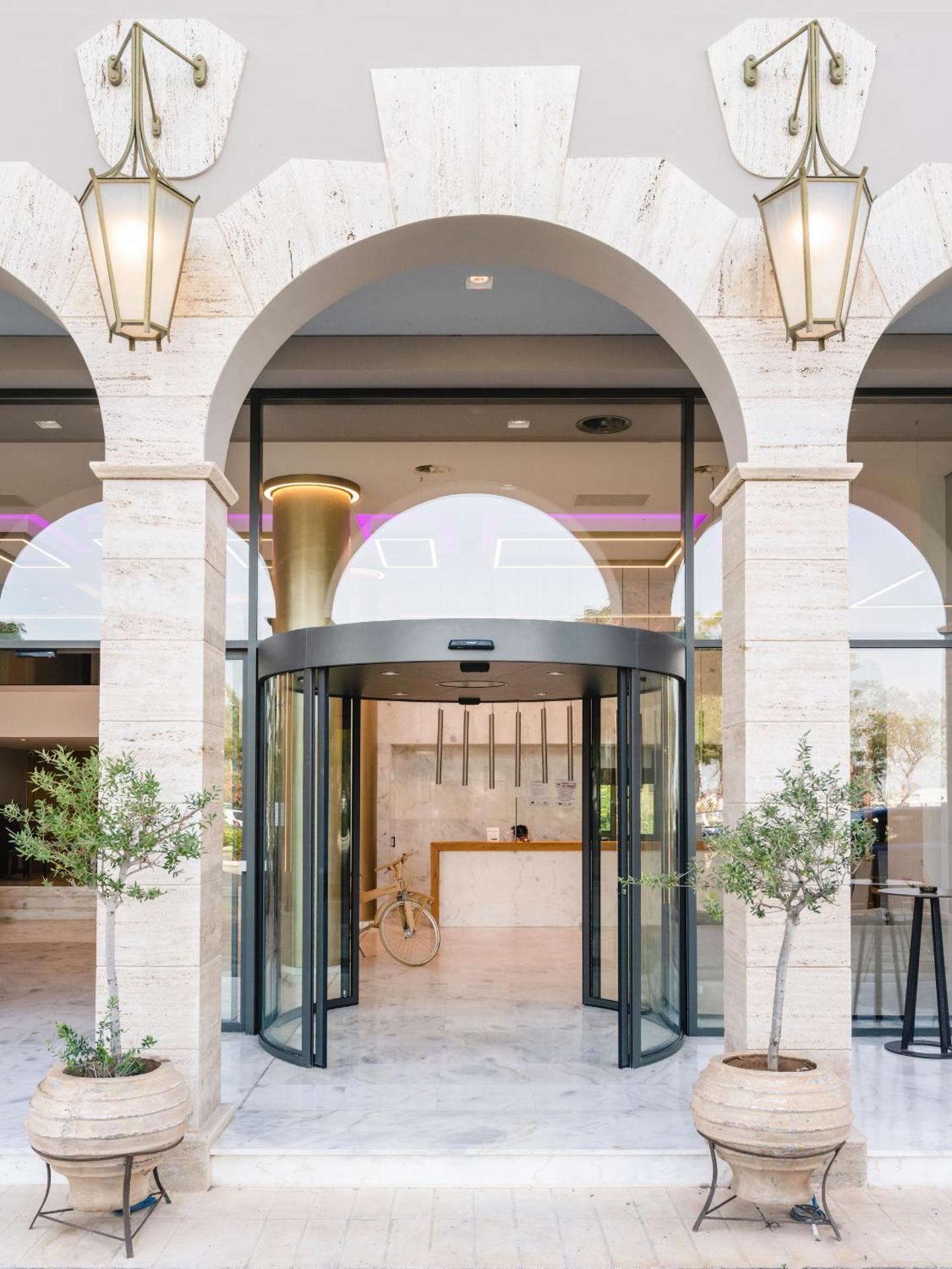 Hotel Lefkas - Photo 63