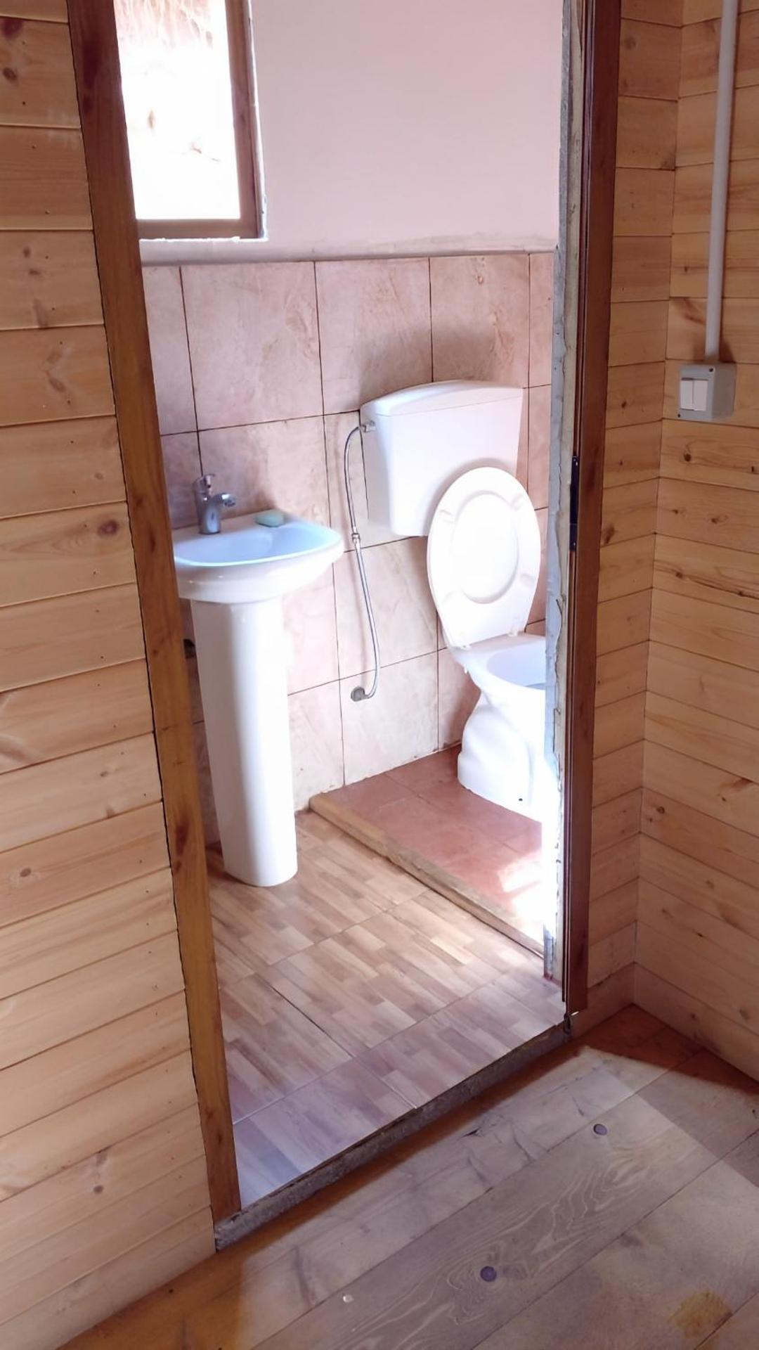 Riverside Komani Lake - Photo 6