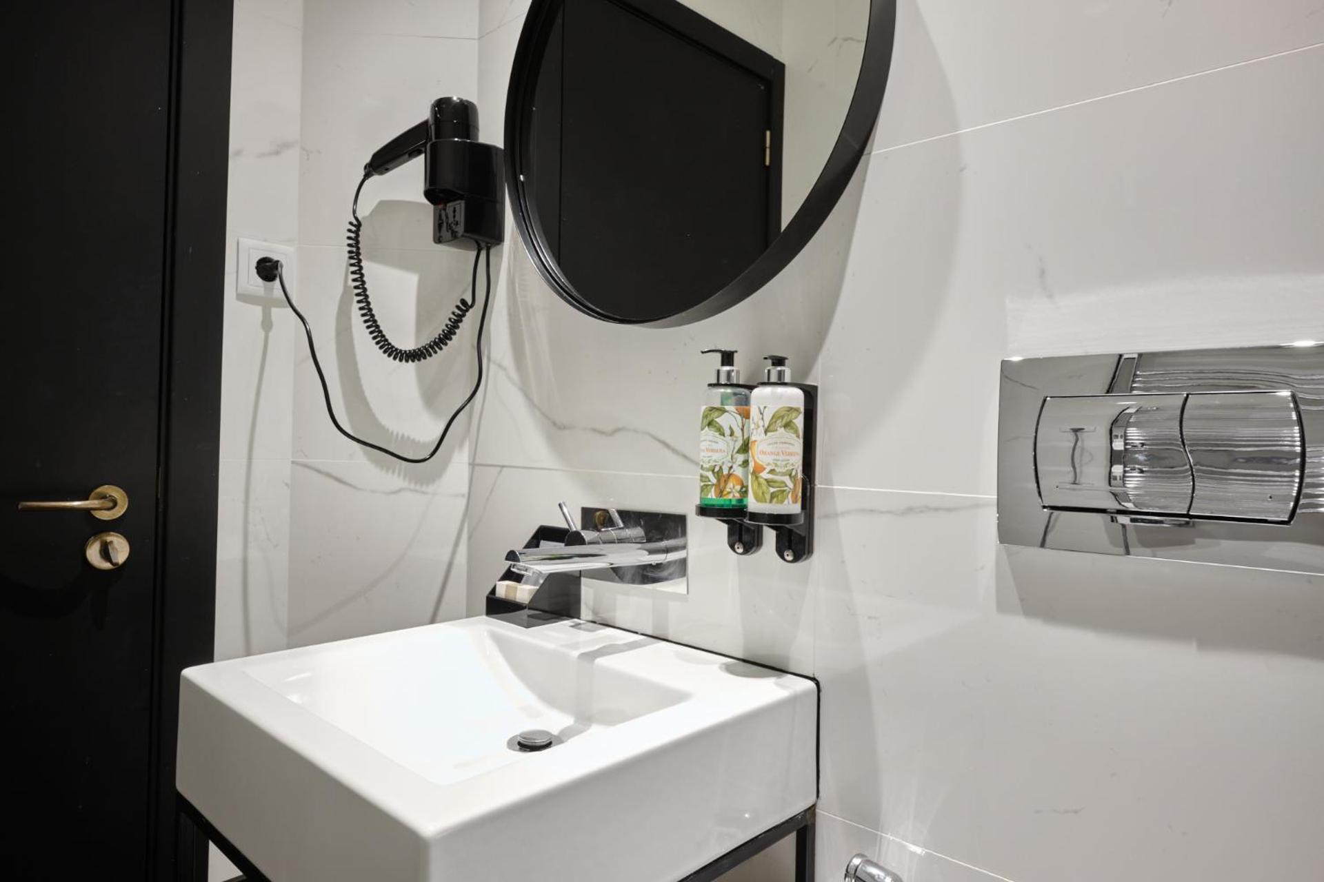 Duplo Charme Boutique Hotel - Photo 31