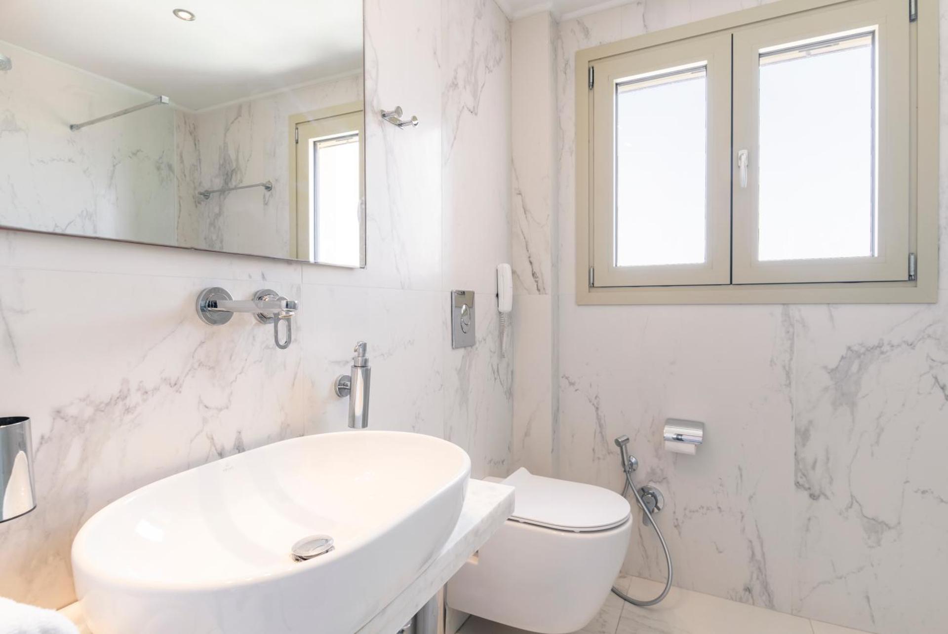 Hotel Lefkas - Photo 46