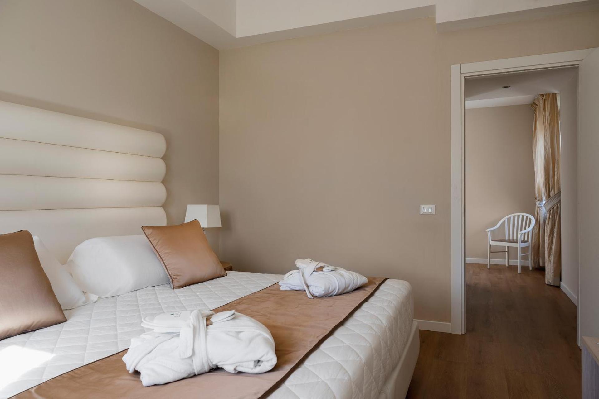Europa Grand Hotel - Photo 55