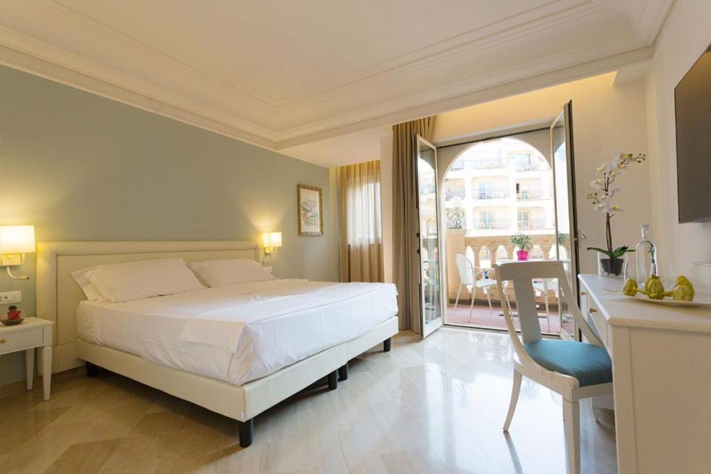 Hellenia Yachting Hotel & SPA - Photo 45