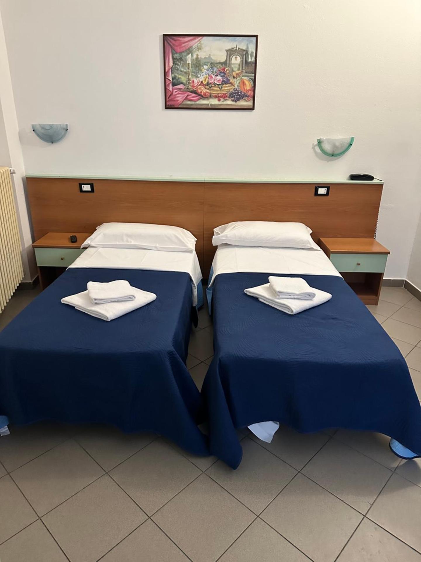 Hotel Mercurio - Photo 23