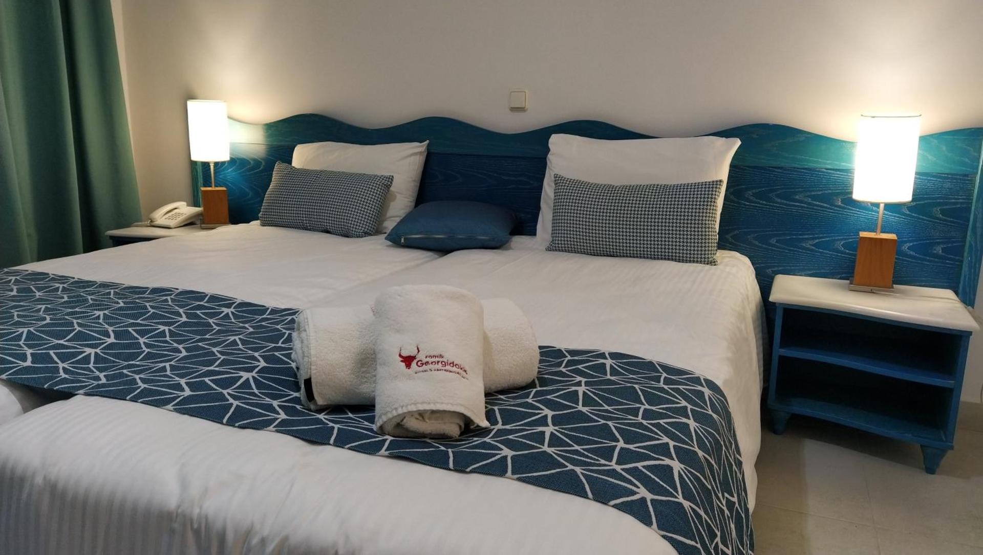 Knossos Hotel - Photo 40