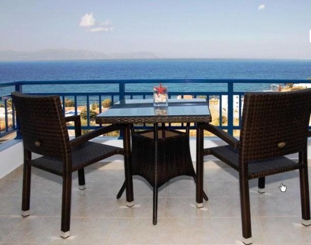 Kythera Irida - Photo 16