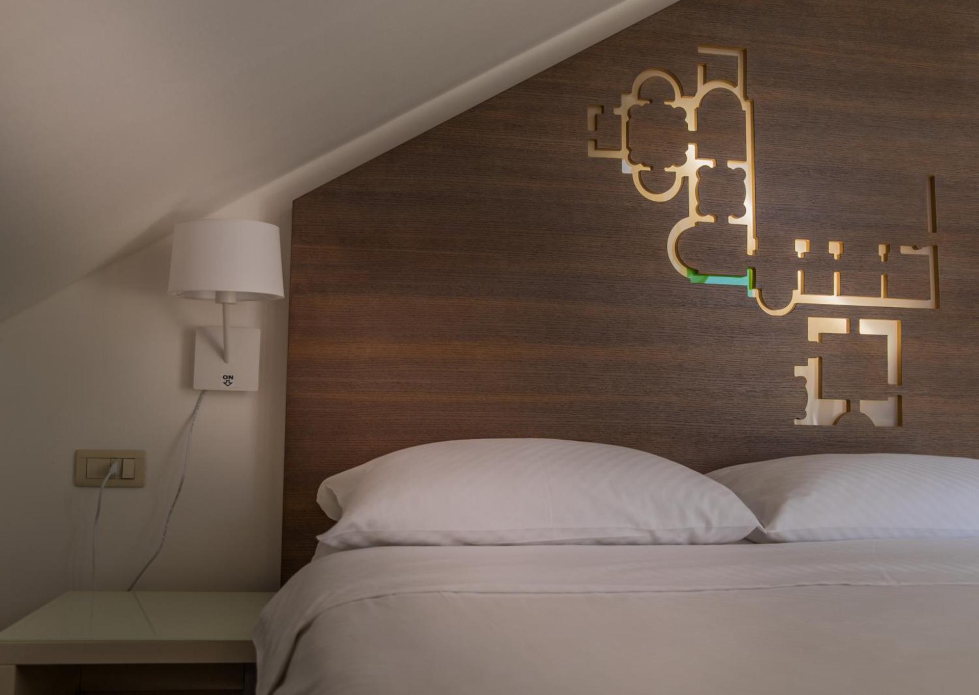 Slavija Culture Heritage Hotel - Photo 54