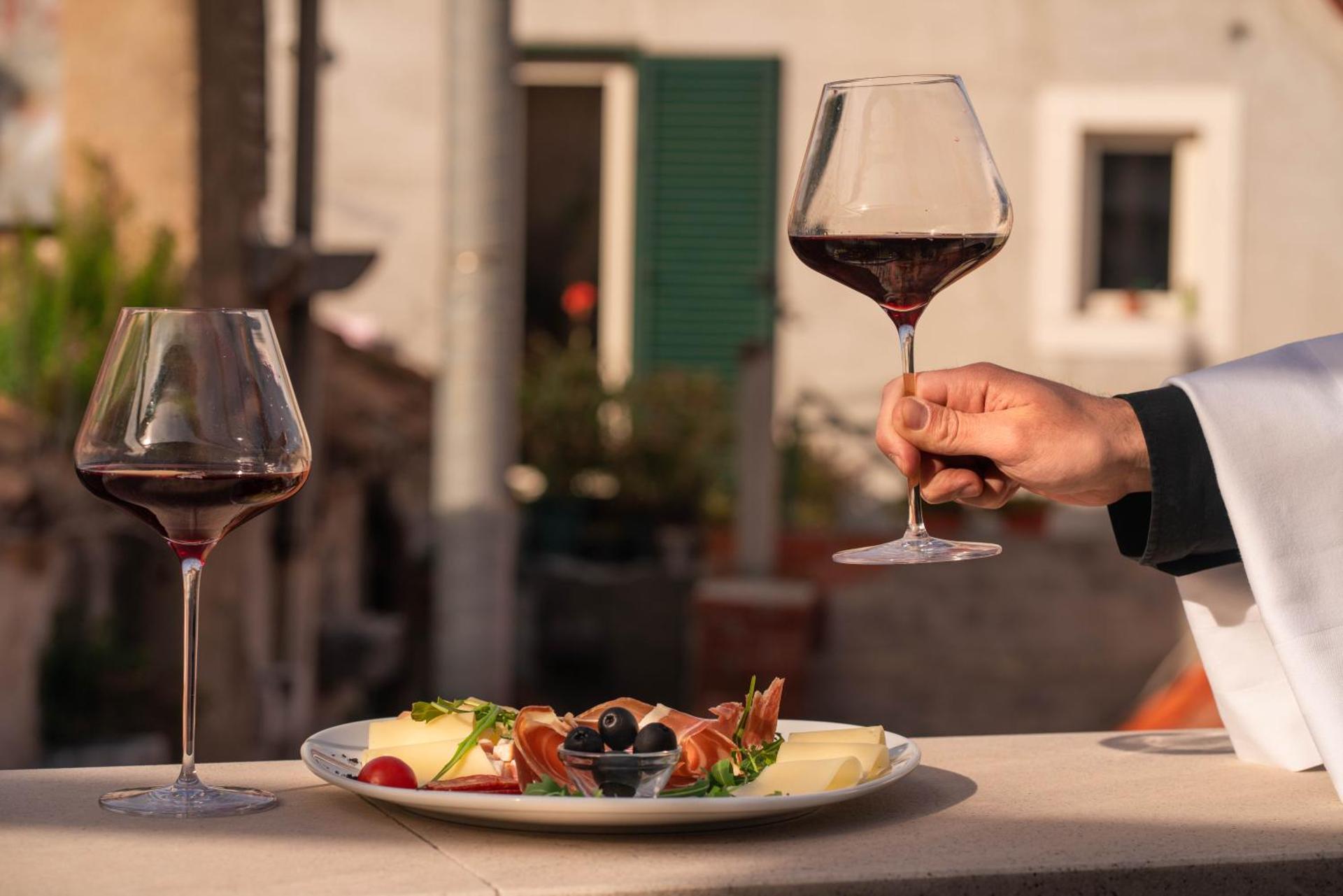 Slavija Culture Heritage Hotel - Photo 75