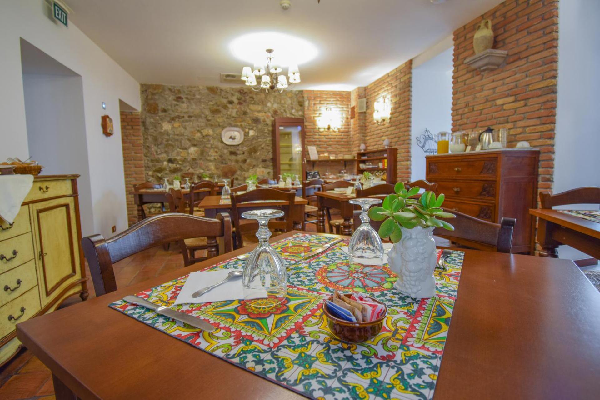 Hotel La Plumeria - Photo 35